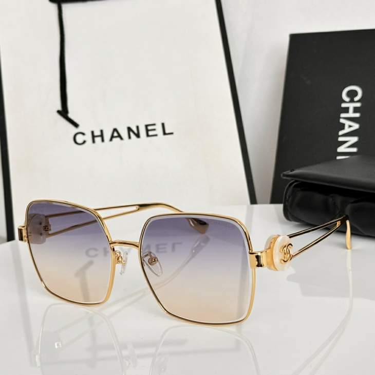 Picture of Chanel Sunglasses _SKUfw79398754fw